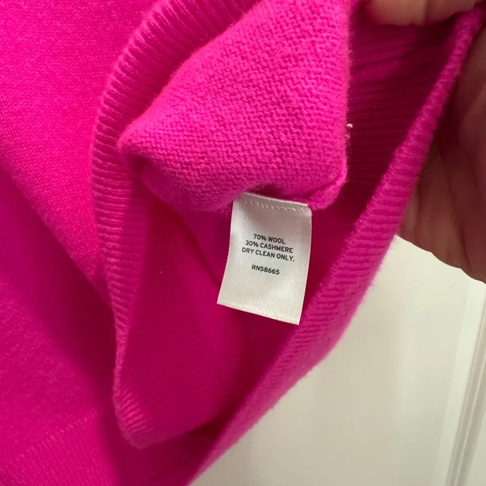 Vibrant Pink Short Sleeve Sweater - Picture 5 of 7